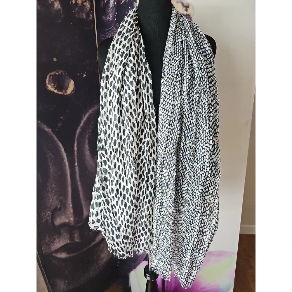 BANANA‎ REPUBLIC Multi Animal Print Frayed Trim Shawl Scarf One Size